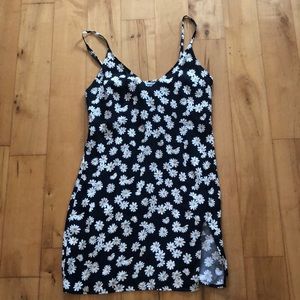 Reformation black daisy xs Marlowe mini dress